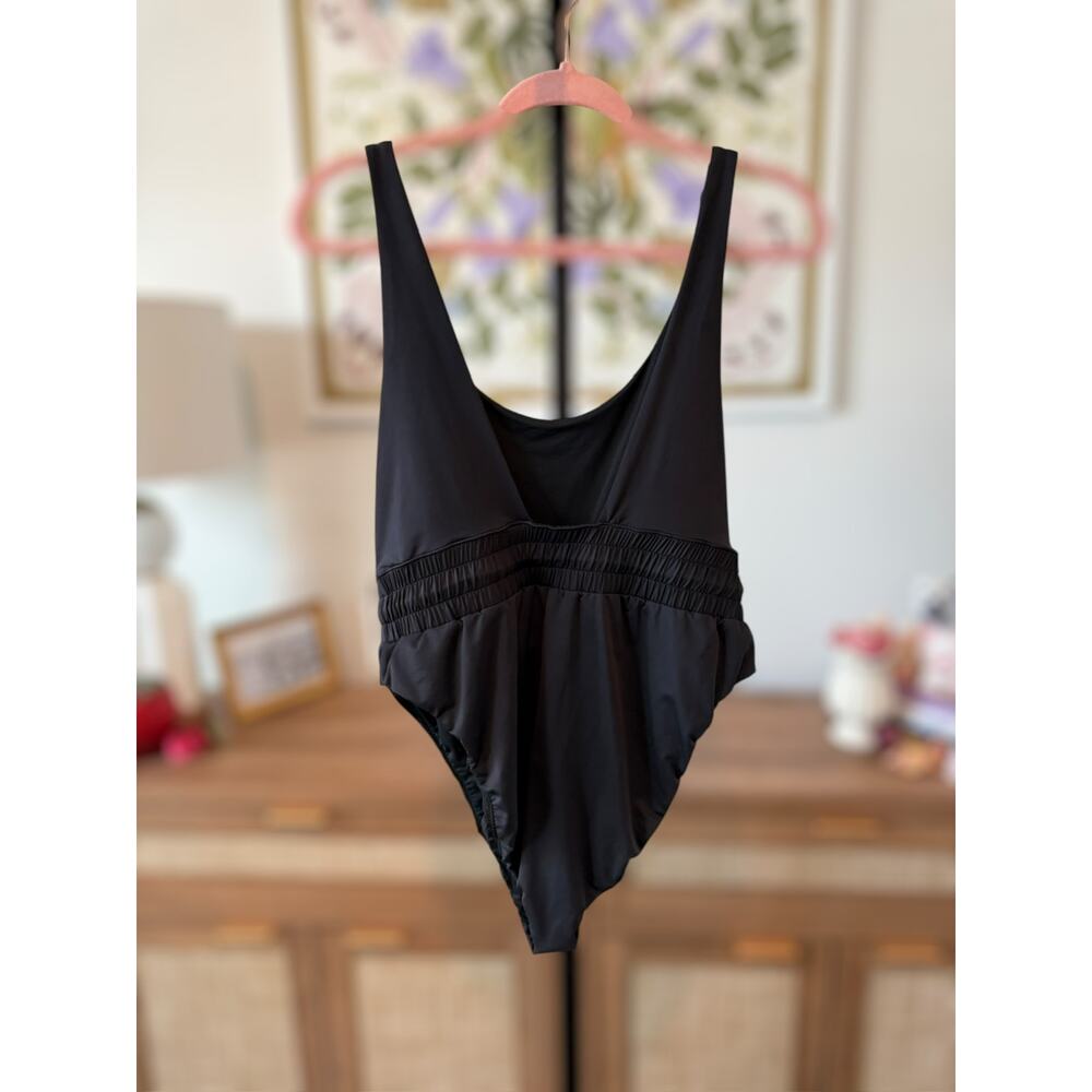New Good American Waist Framer One Piece Swimsuit in Black Size 2XL - Picture 5 of 8